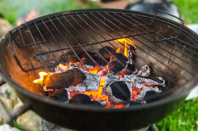 Voortuin Inspiratie en Stenen Barbecue: Van Visitekaartje tot Gezellige Achtertuin